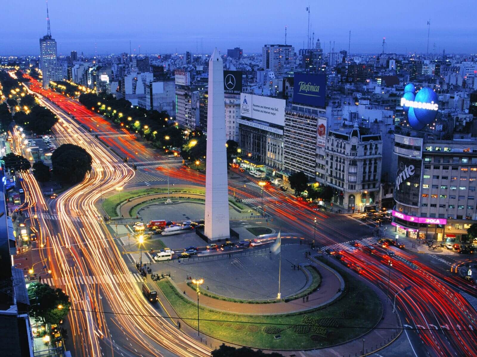 Obelisco à noite
