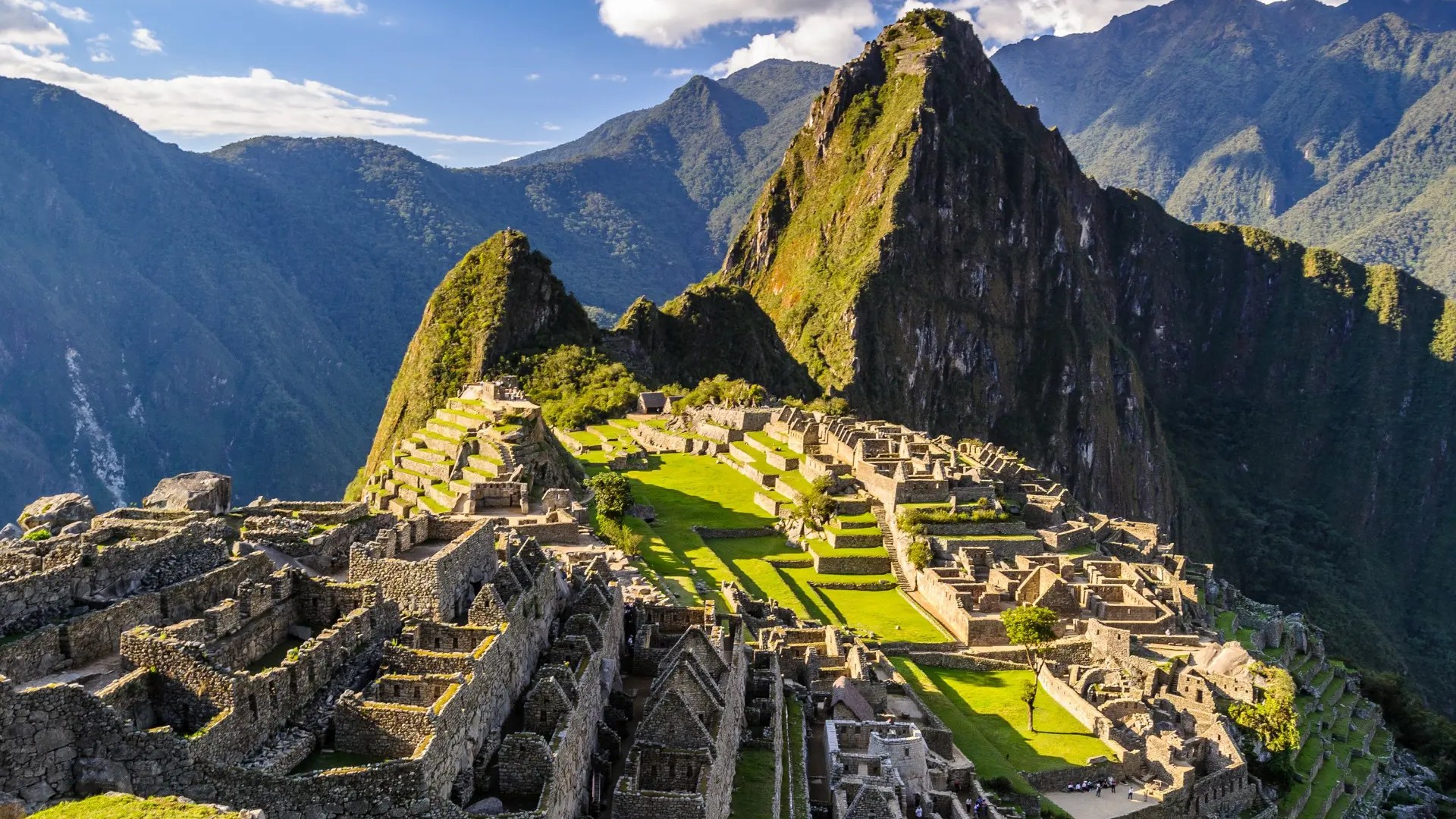 Machu Picchu — Peru